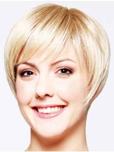 Blonde Layered Synthetic Trendy Short Wigs